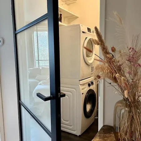 Apartment Modern Luxurious 90 M2 *